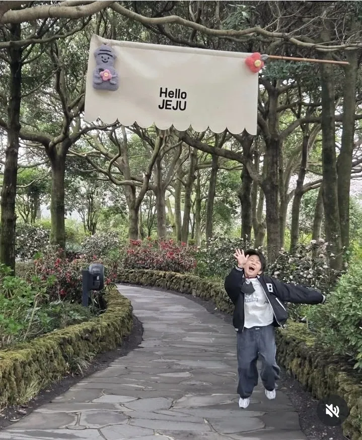 Recent activity shot of You Jiwoo