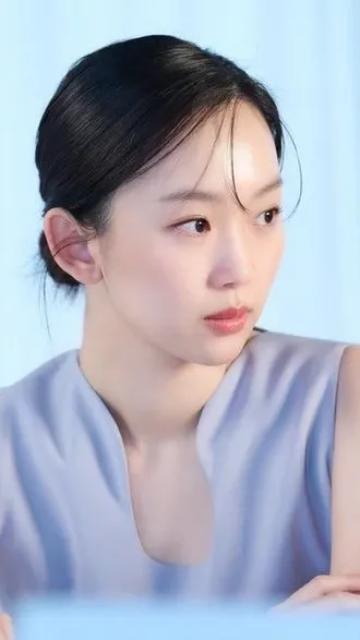 Behind-the-scenes cut of Jin Ki-Joo