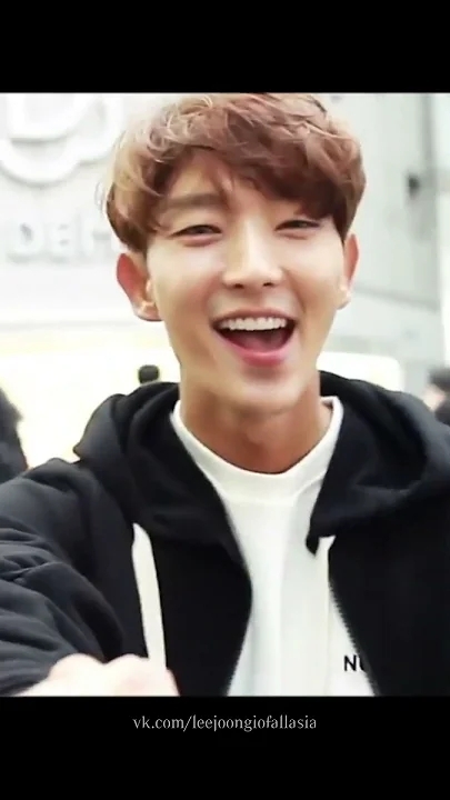 Latest photo of Lee Joongi