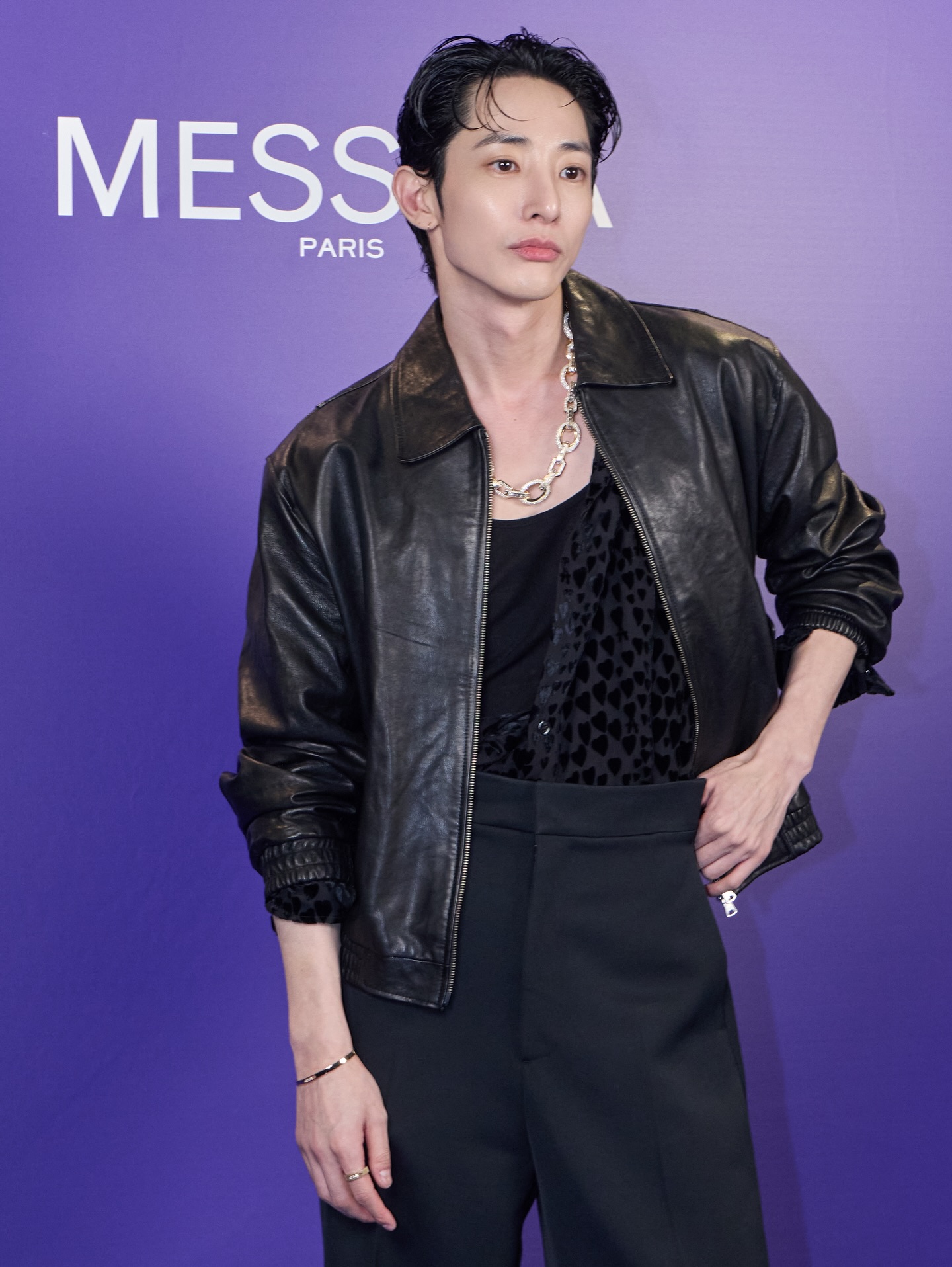 Behind-the-scenes cut of Lee Soohyuk