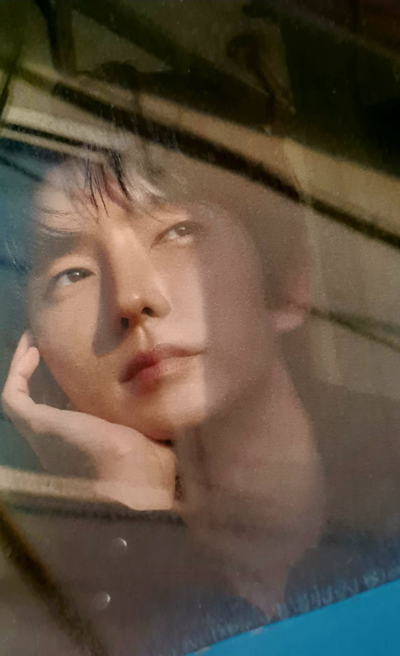 A moment captured by a fan of Lee Joongi