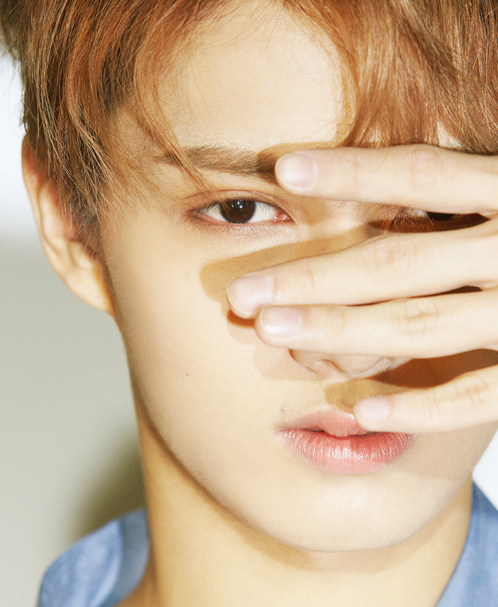 Behind-the-scenes cut of Wen Junhui