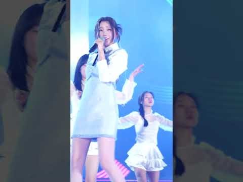 홍지윤의 최신 사진