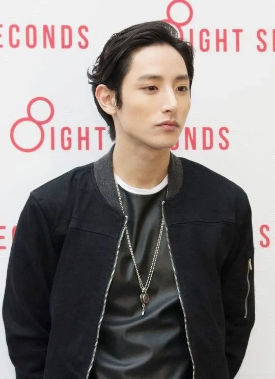 Behind-the-scenes cut of Lee Soohyuk
