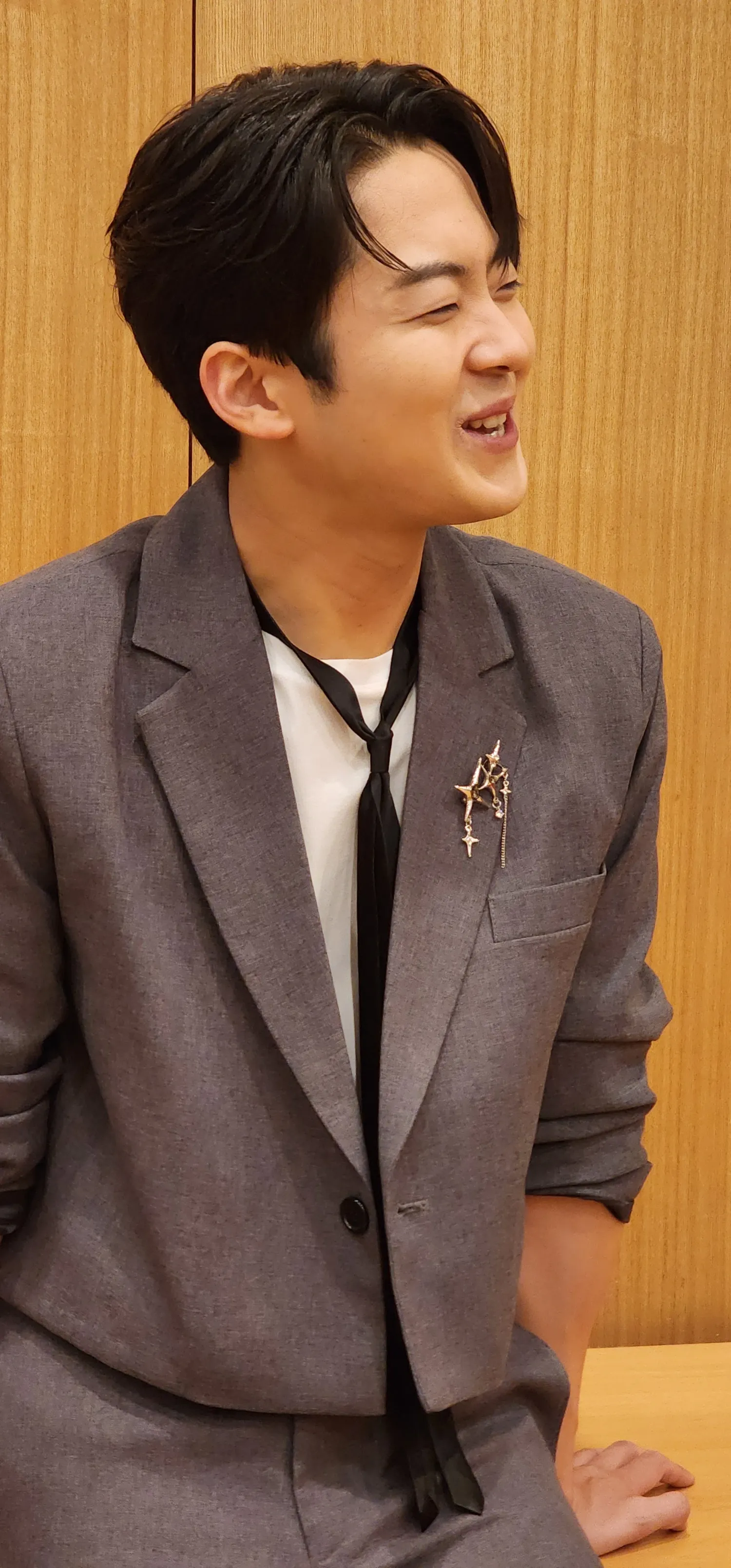 Behind-the-scenes cut of Park Minsu