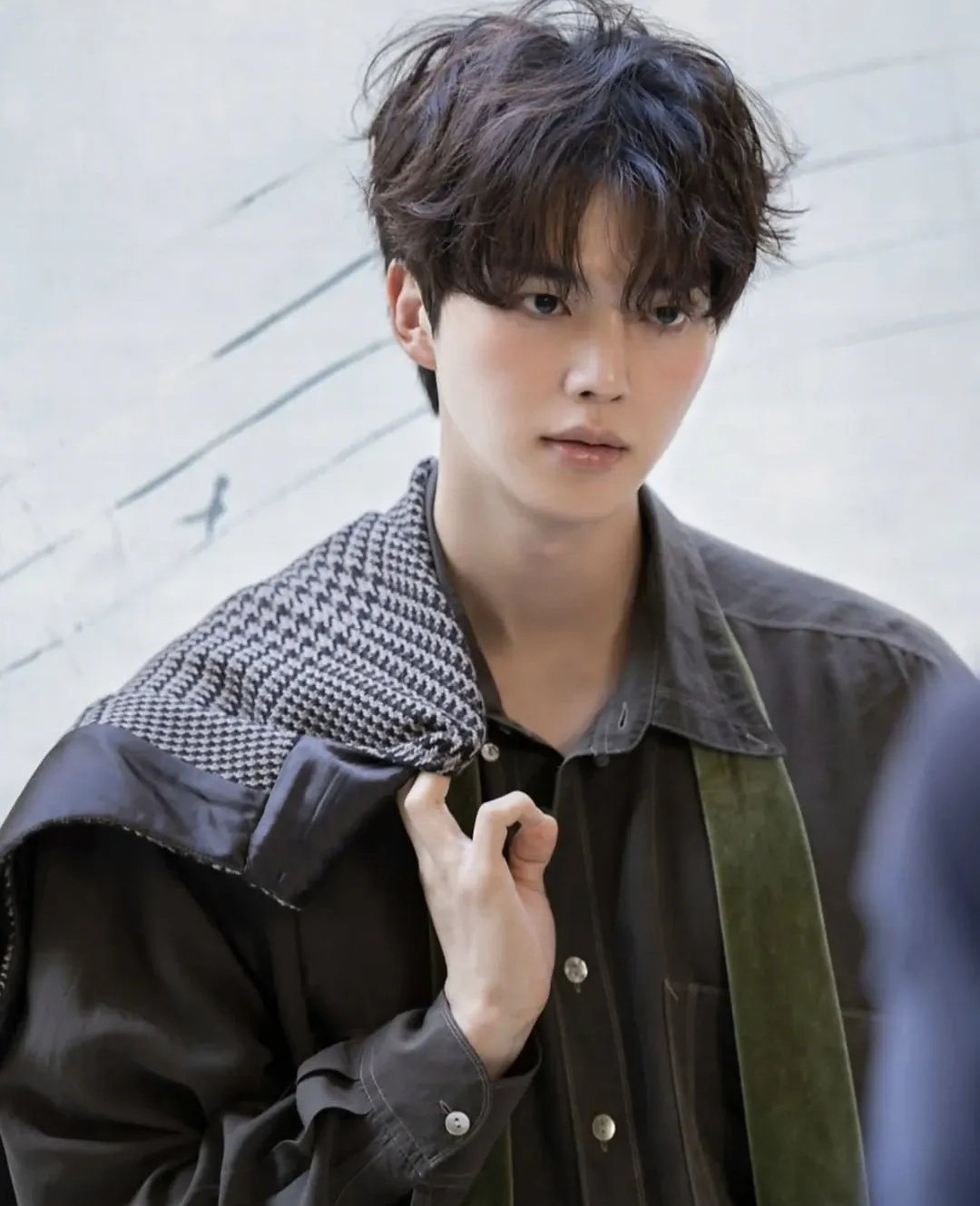 Recent activity shot of Song Kang