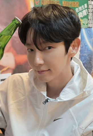 Latest photo of Lee Joongi