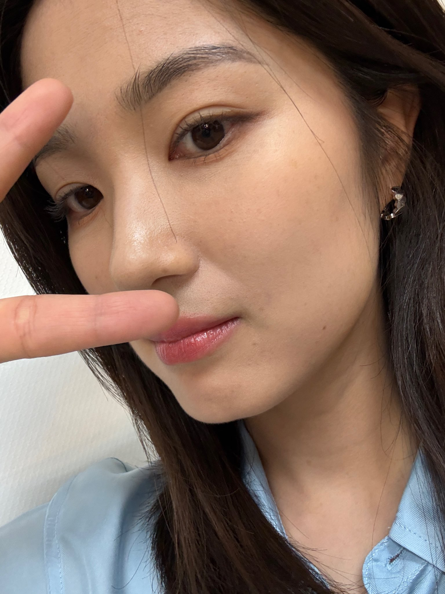 Behind-the-scenes cut of Kim Hyeyoon