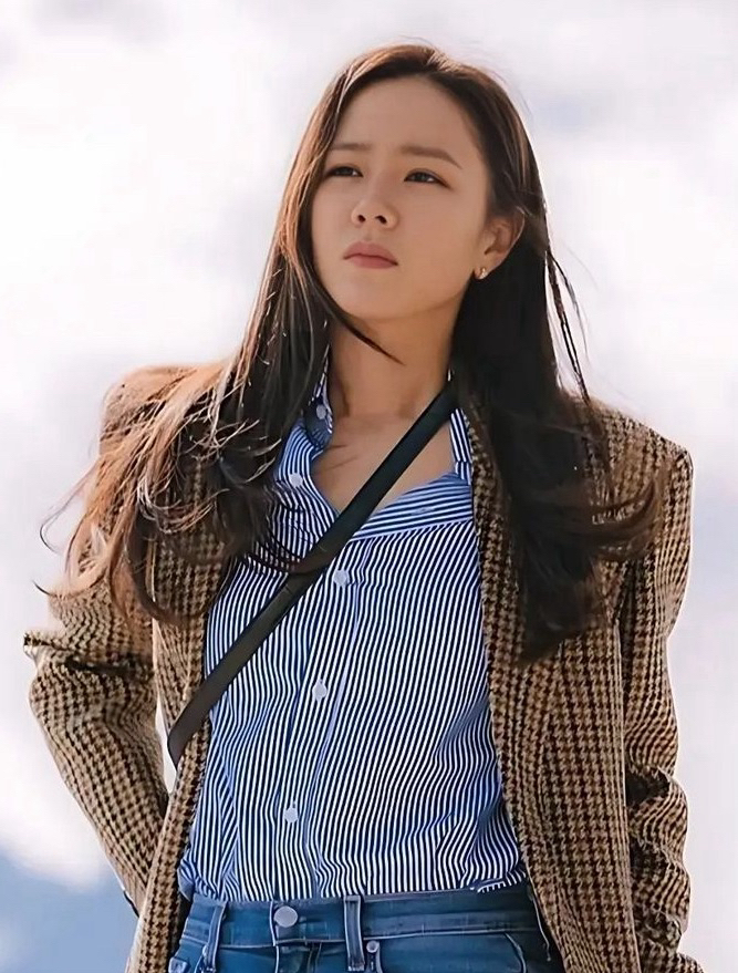 손예진 최근 활동샷