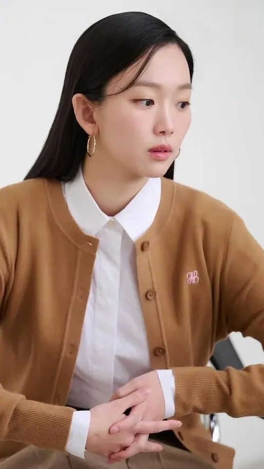 Behind-the-scenes cut of Jin Ki-Joo