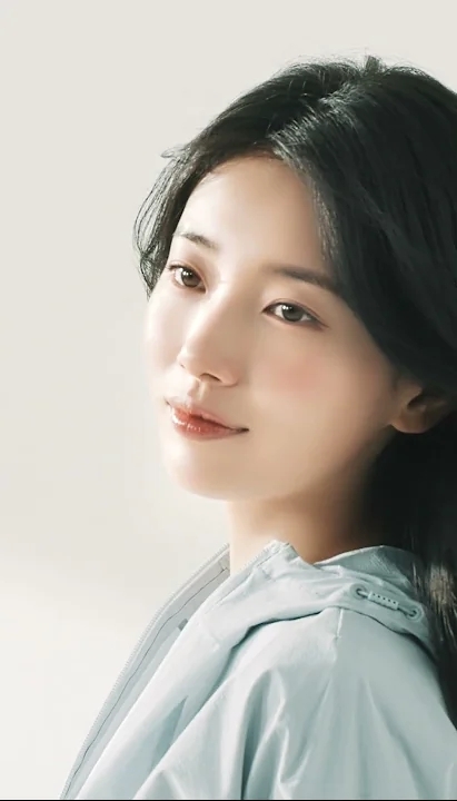 裴秀智的最新照片