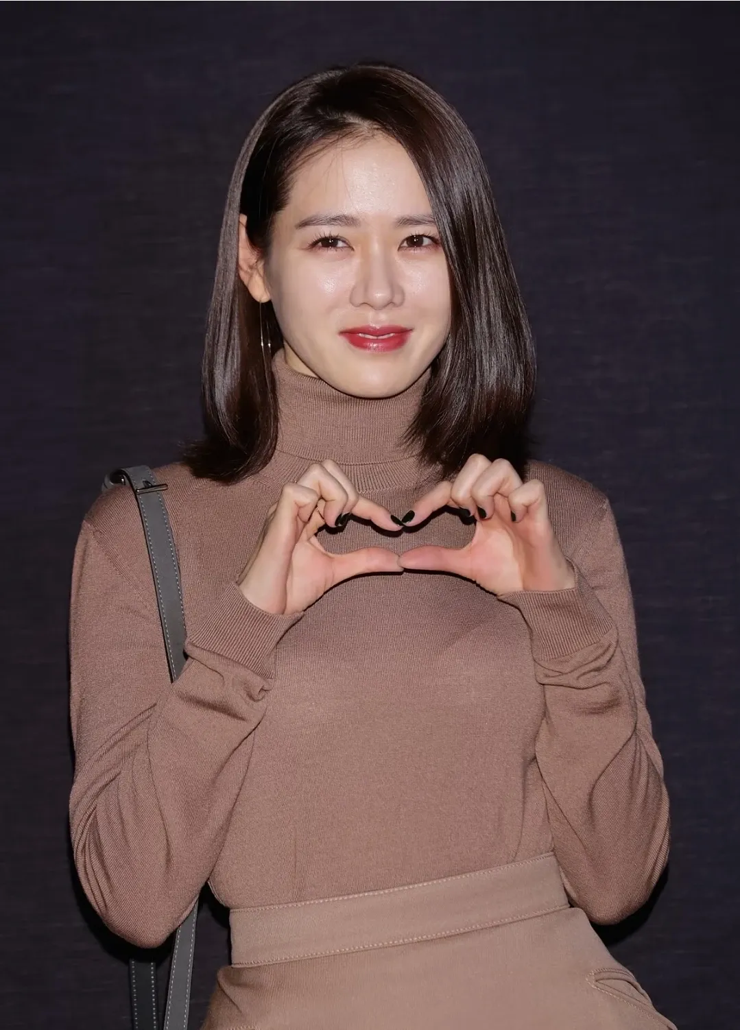 Cuplikan di balik layar dari Son Yejin