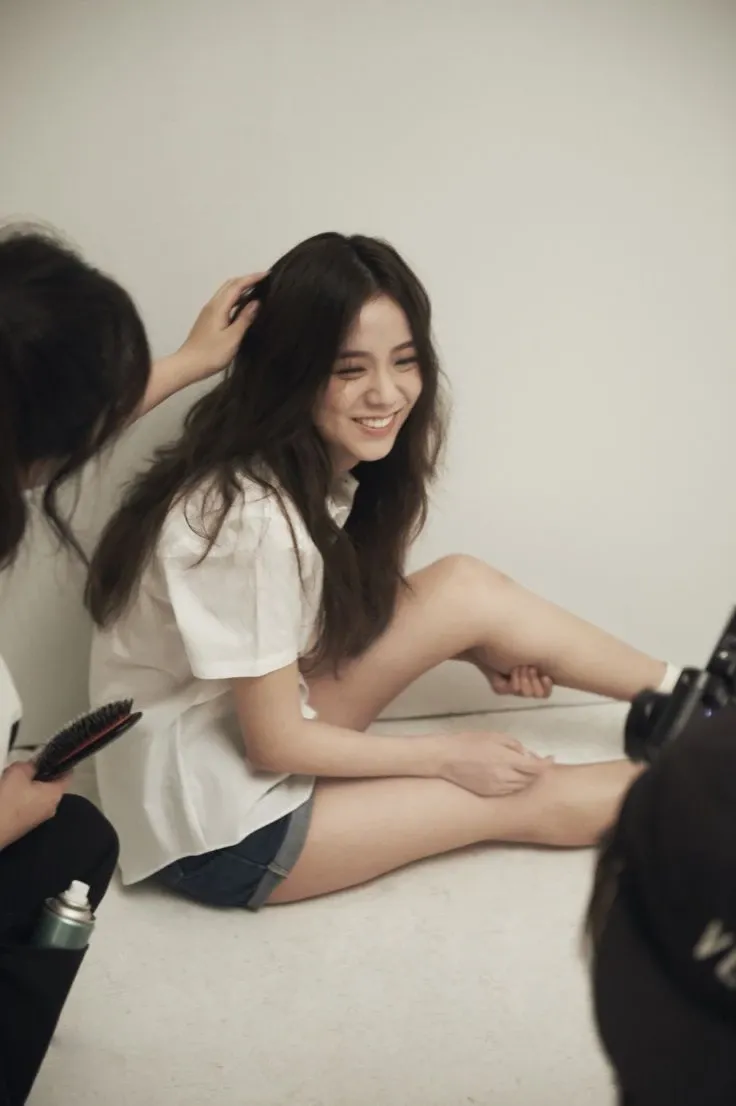 Recent activity shot of Jisoo (1995)