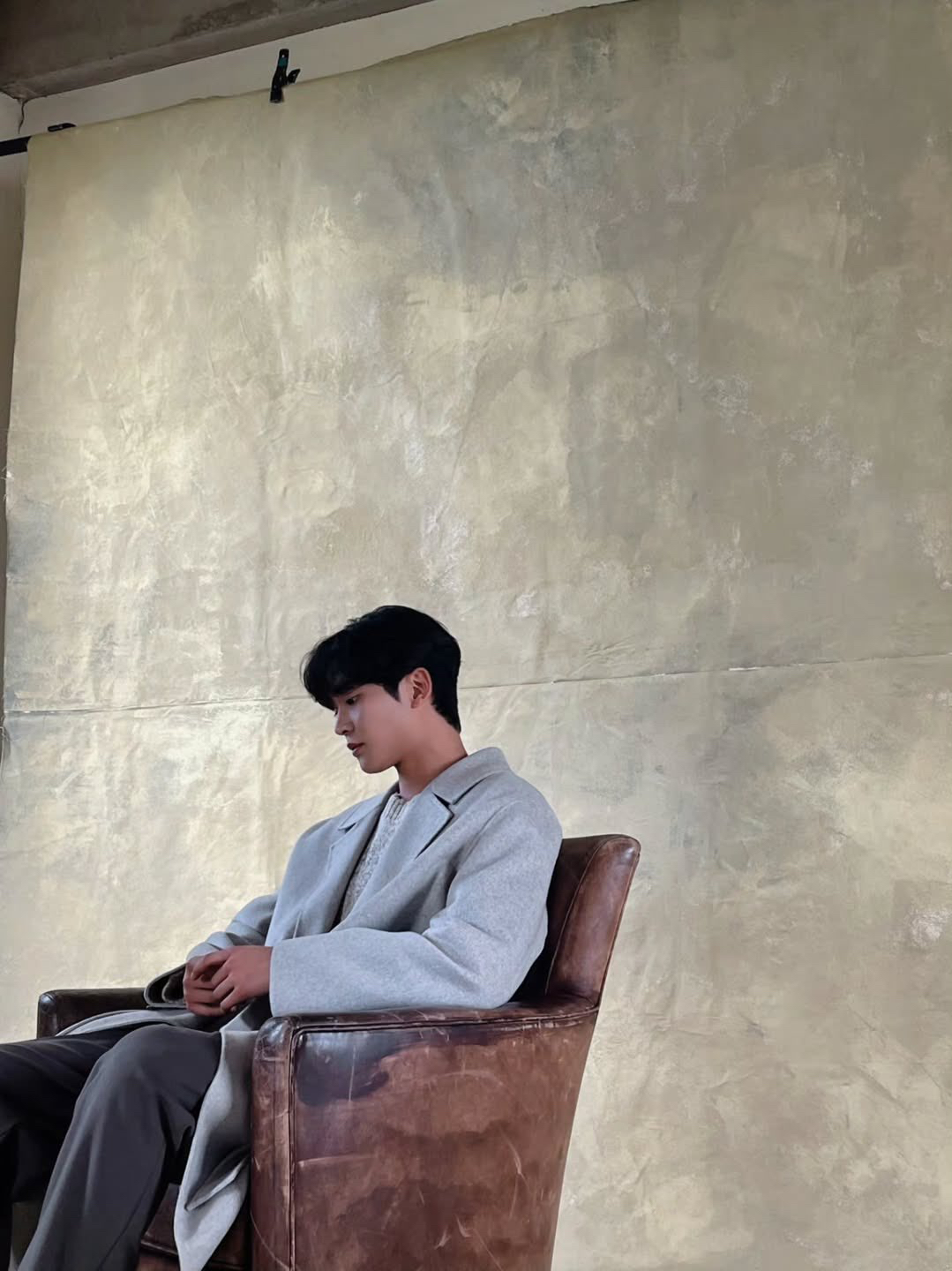 로운의 최신 사진