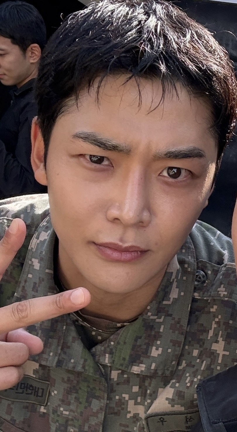 Foto kegiatan terbaru dari Rowoon