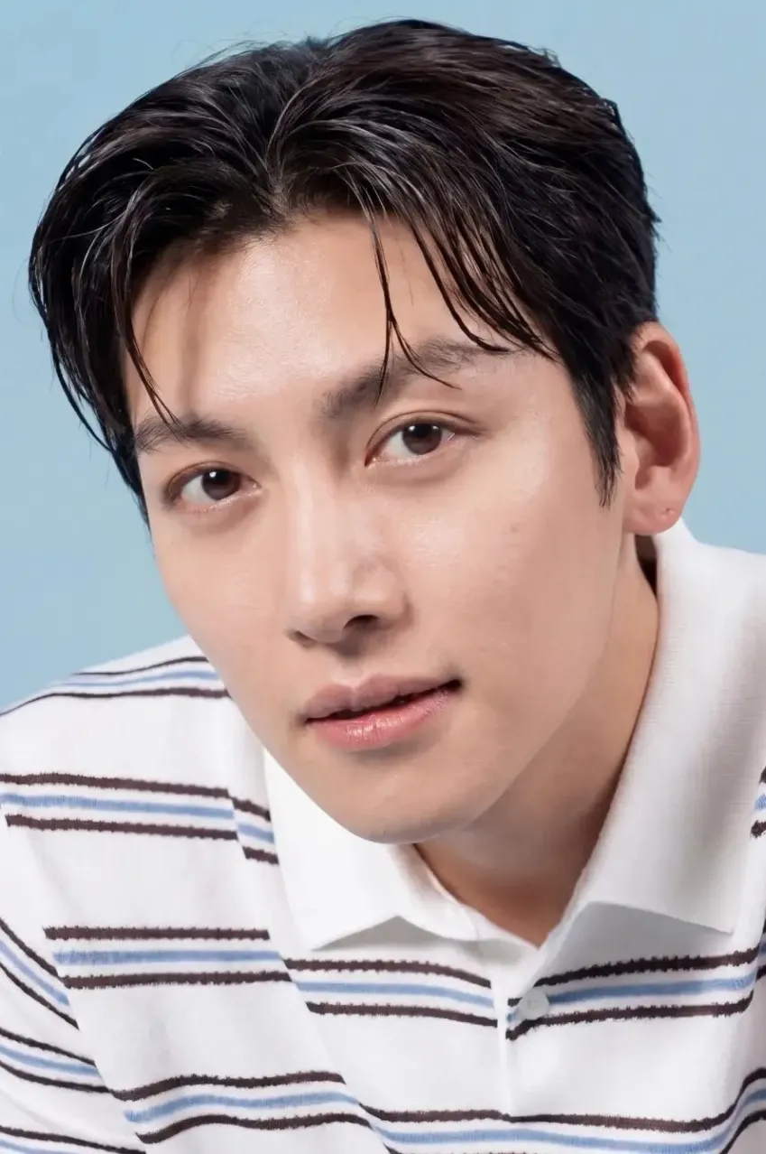 Behind-the-scenes cut of Ji Changwook