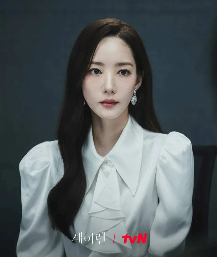 Recent activity shot of Park Minyoung