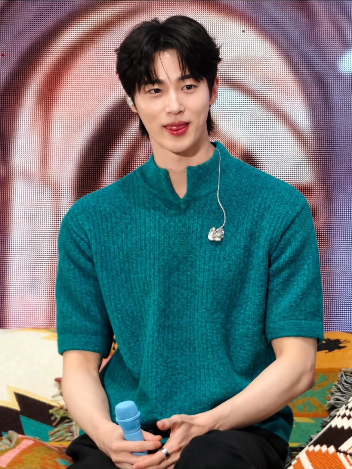 Latest photo of Byeon Wooseok