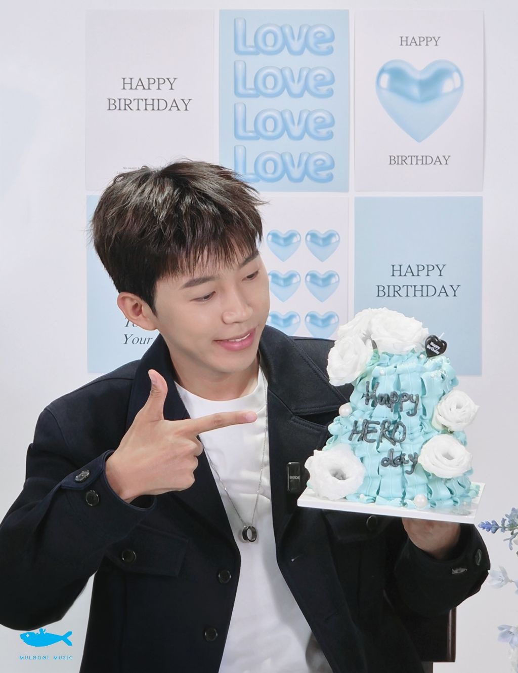 Behind-the-scenes cut of Lim Youngwoong