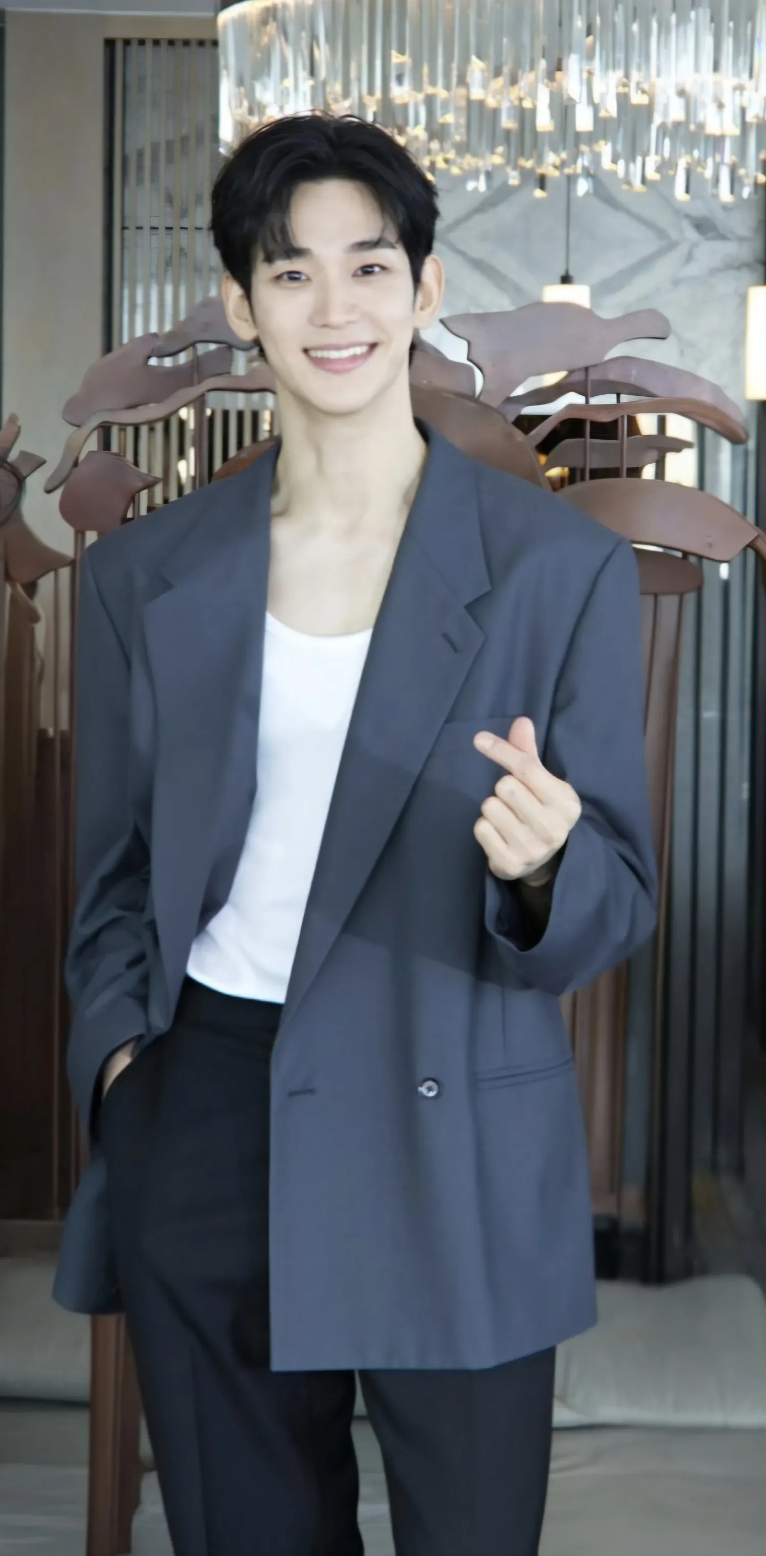 A moment captured by a fan of Kim Soohyun