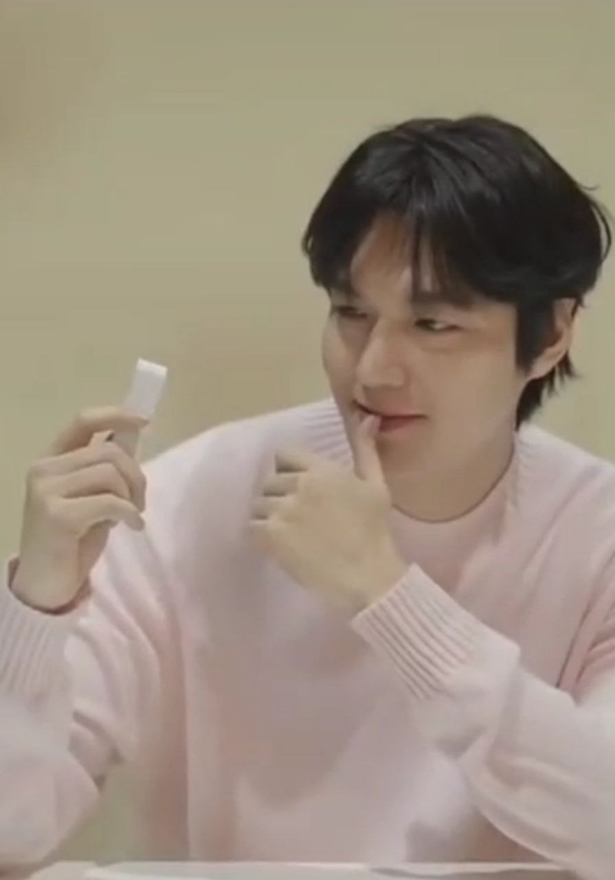 A moment captured by a fan of Lee Minho