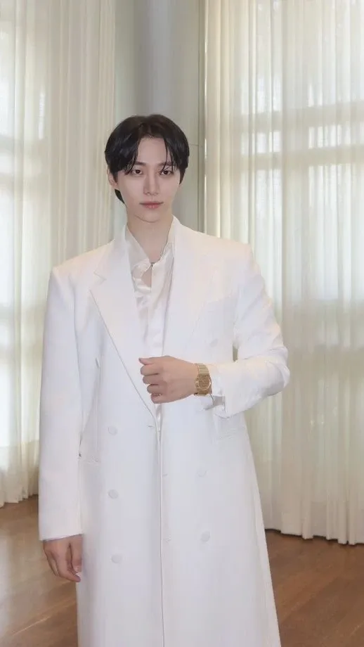 Cuplikan di balik layar dari Lee Junho