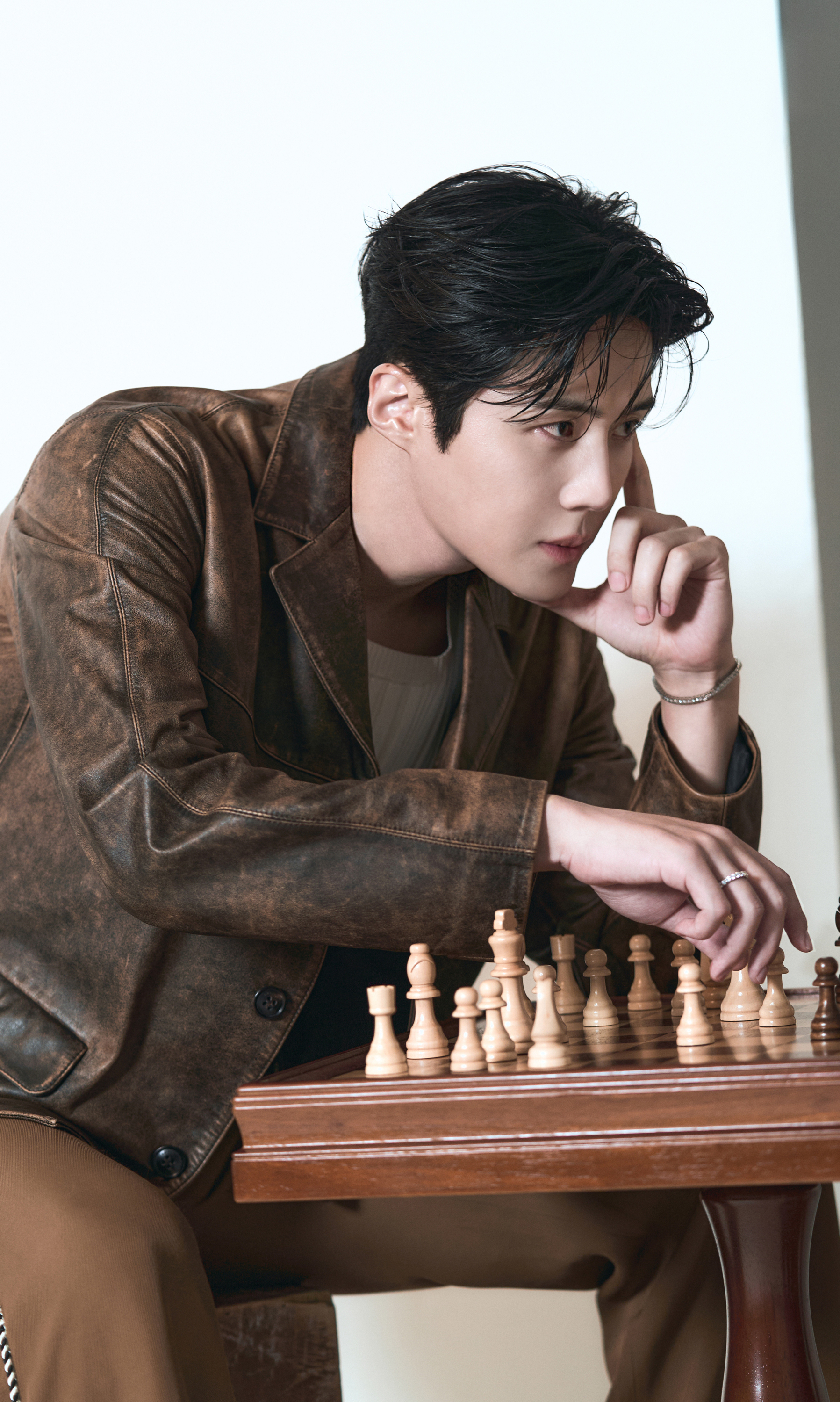 Behind-the-scenes cut of Kim Seonho