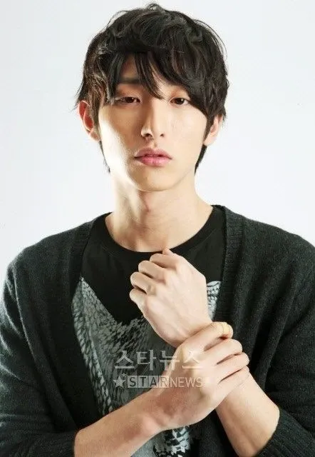 Recent activity shot of Lee Soohyuk