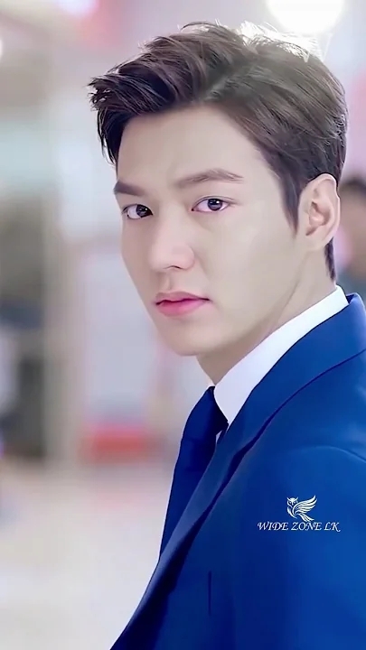 Emotional wallpaper shared by fans for Lee Minho