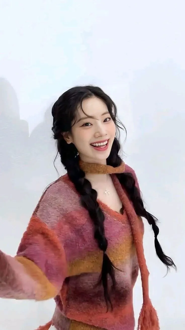Today's popular wallpaper in Dahyun community