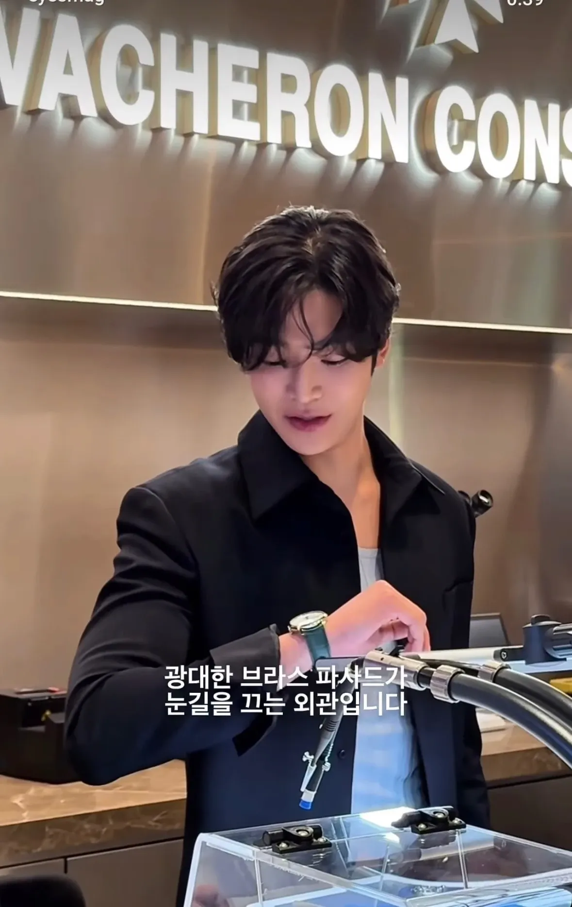 Foto kegiatan terbaru dari Rowoon