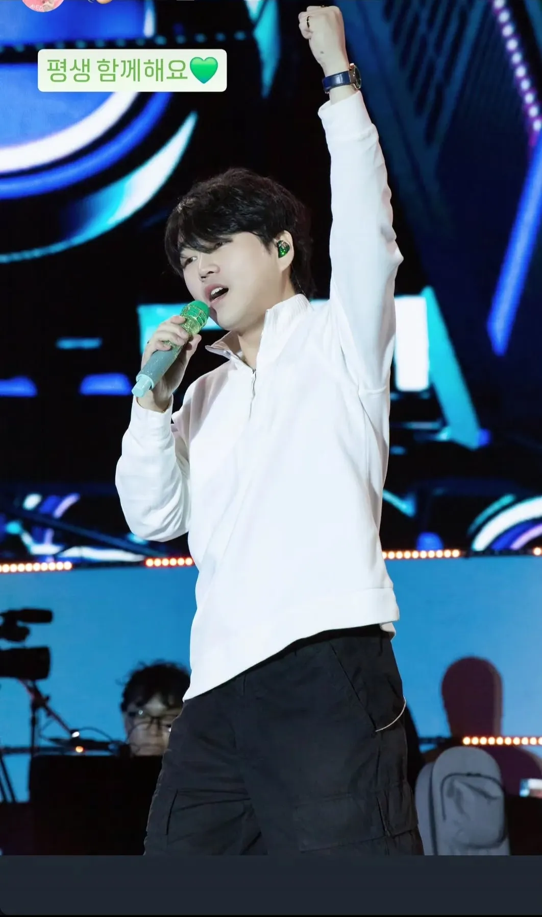 Today's popular wallpaper in Hwang Youngwoong community