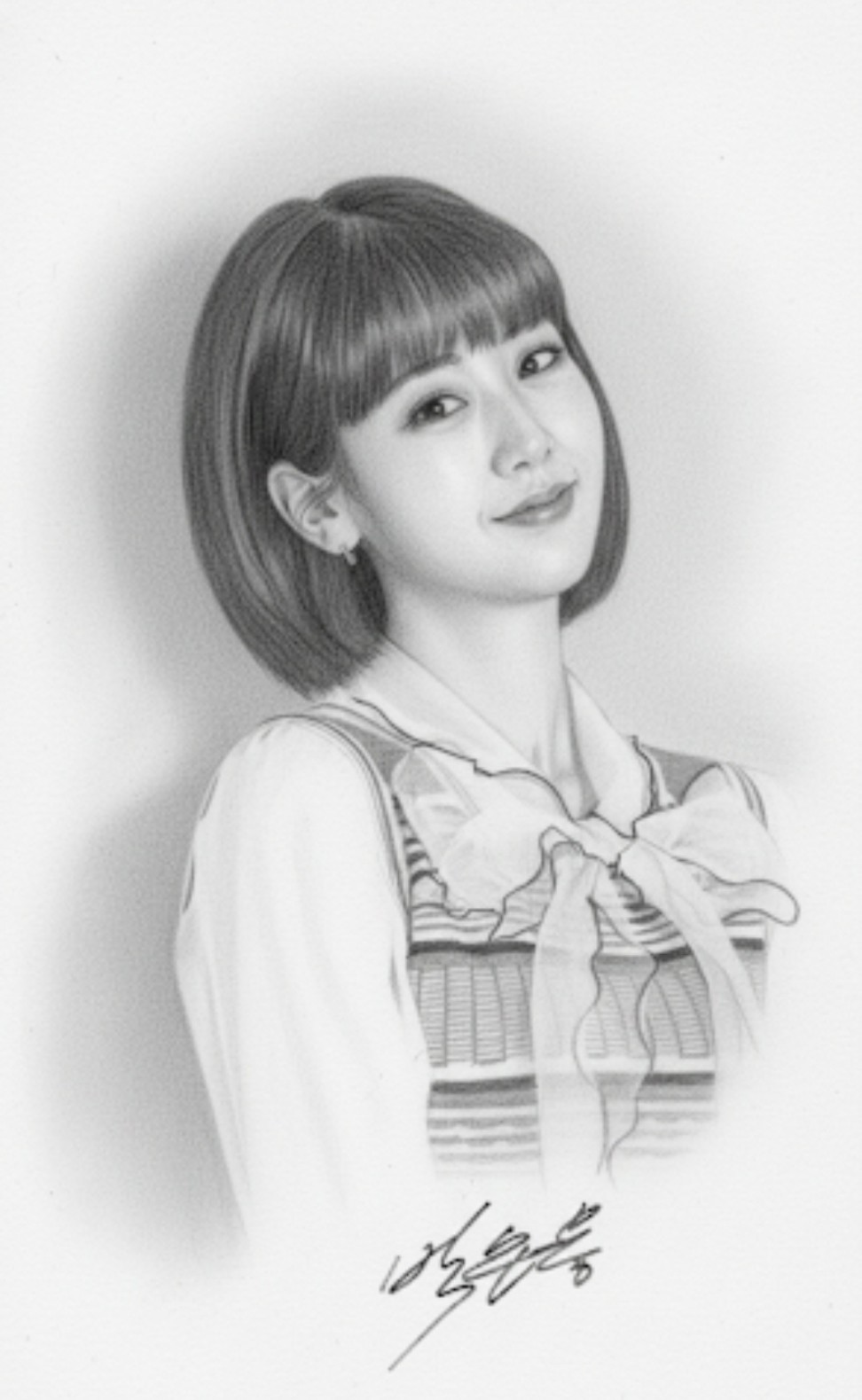 A moment captured by a fan of Kang Hyeyeon