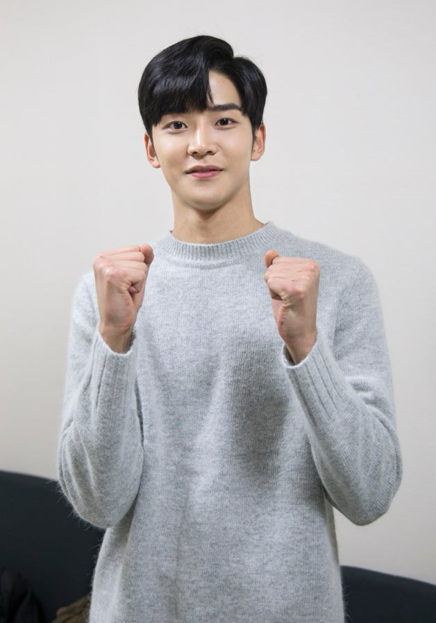 Cuplikan di balik layar dari Rowoon