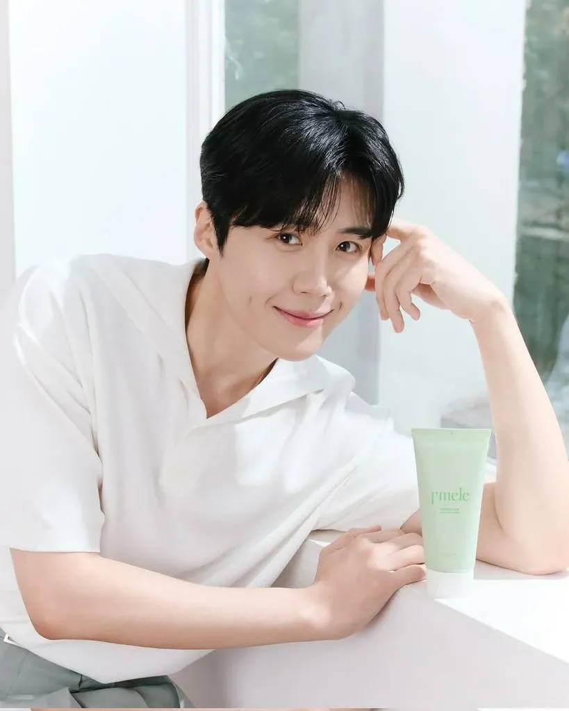 Foto kegiatan terbaru dari Kim Seonho