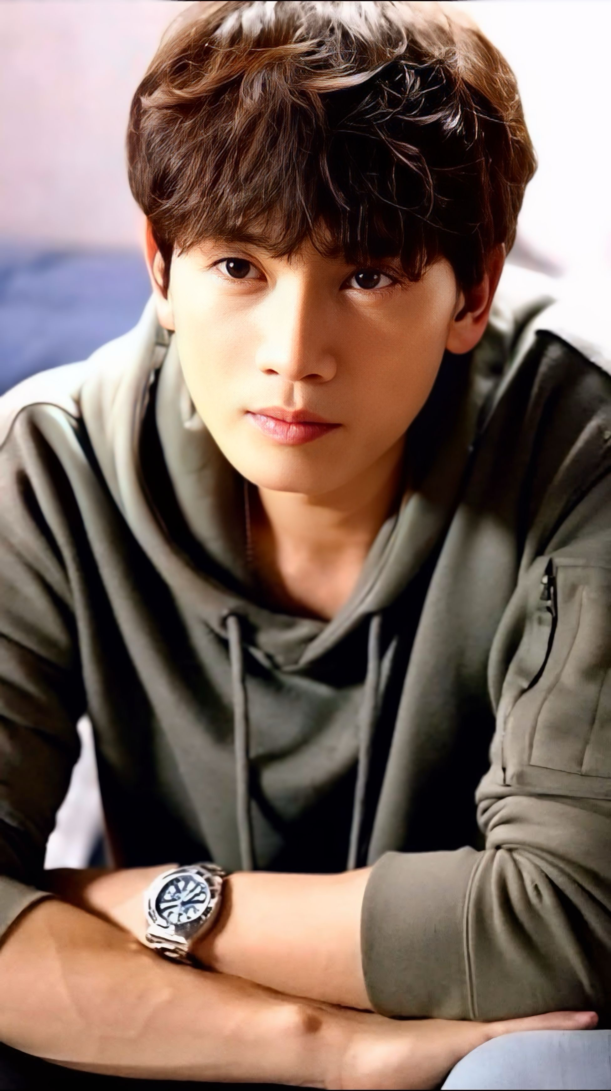 Emotional wallpaper shared by fans for Ji Sung