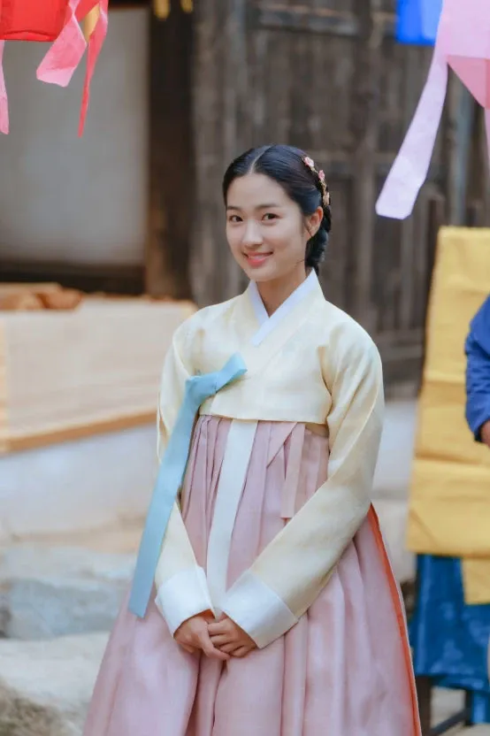 A moment captured by a fan of Kim Hyeyoon
