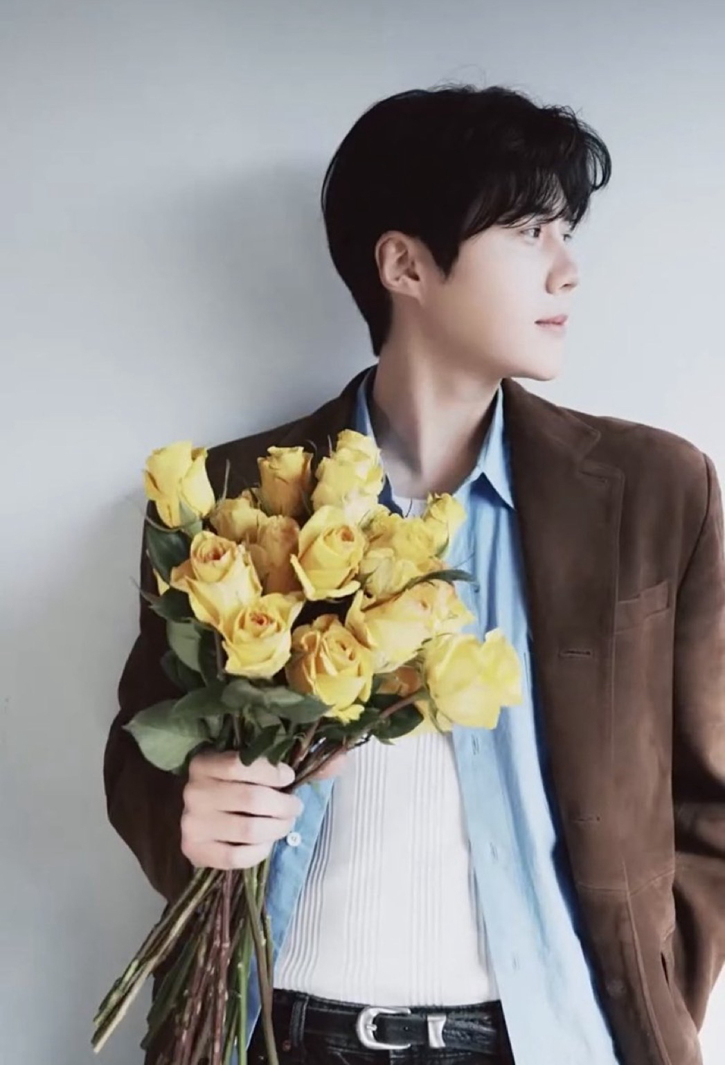 Behind-the-scenes cut of Kim Seonho