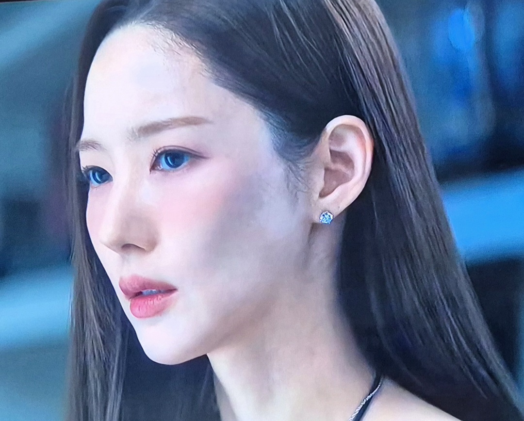 박민영의 비하인드 컷