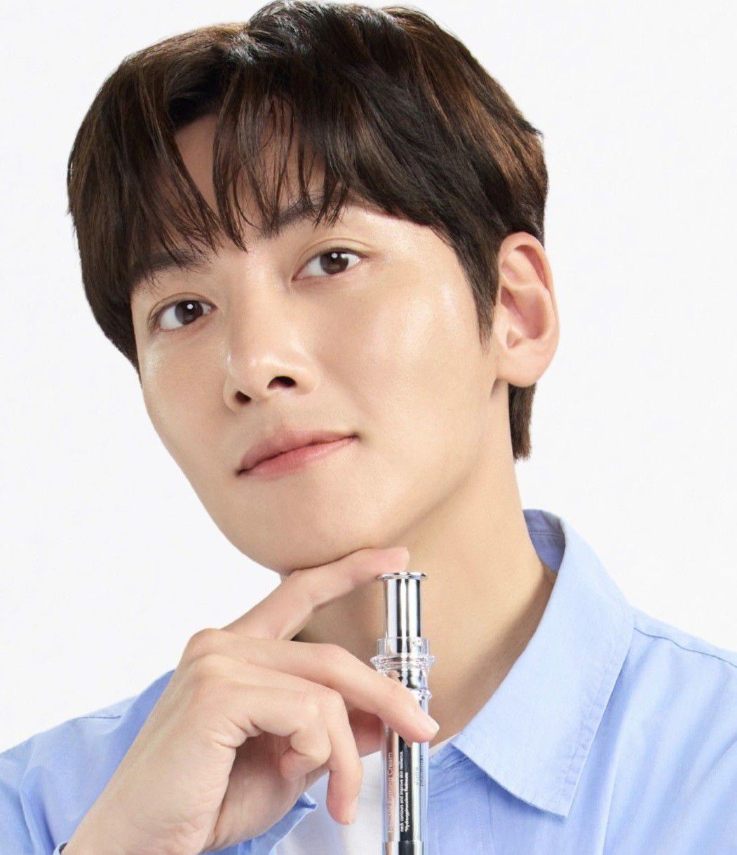 Latest photo of Ji Changwook