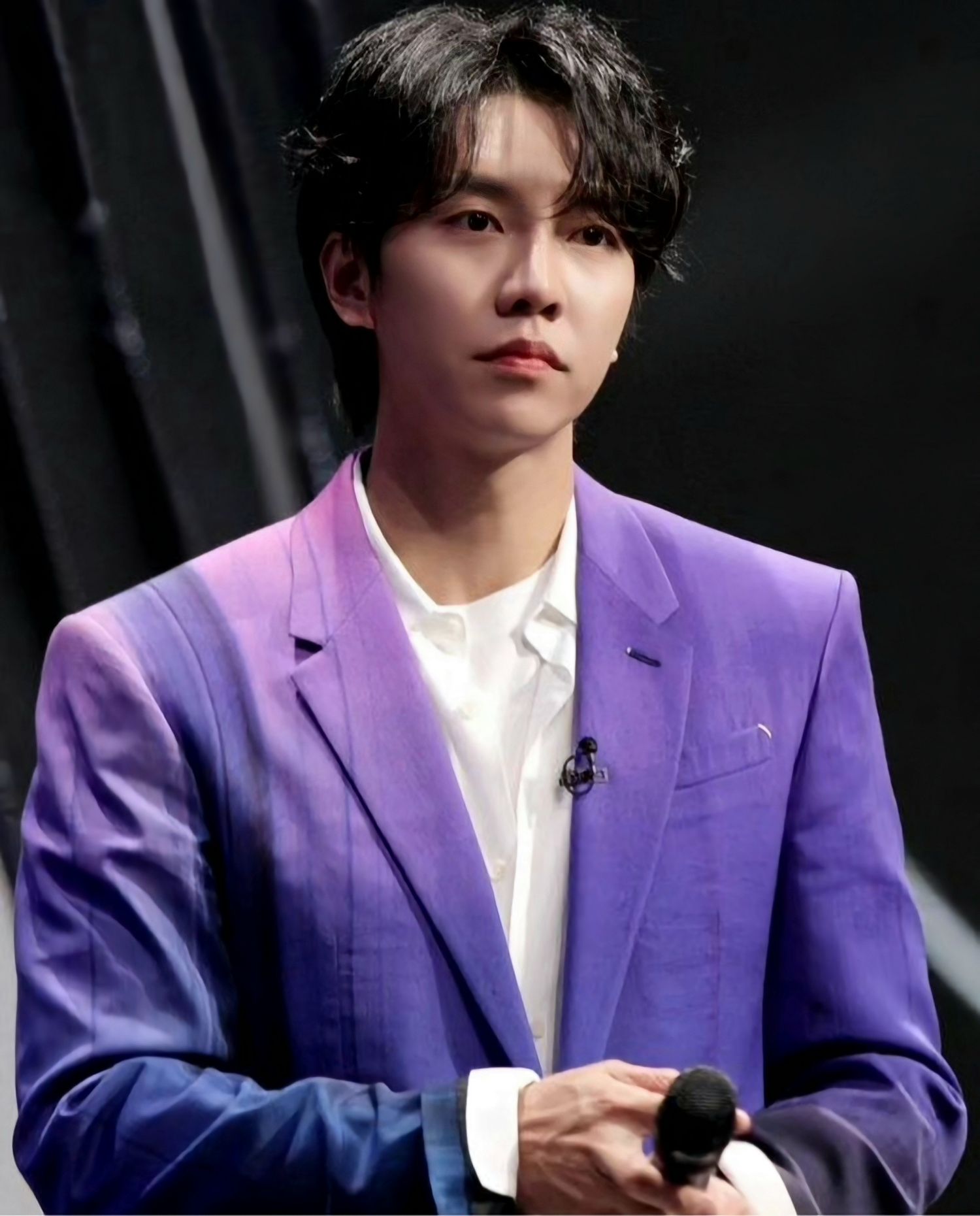 Recent activity shot of Lee Seunggi