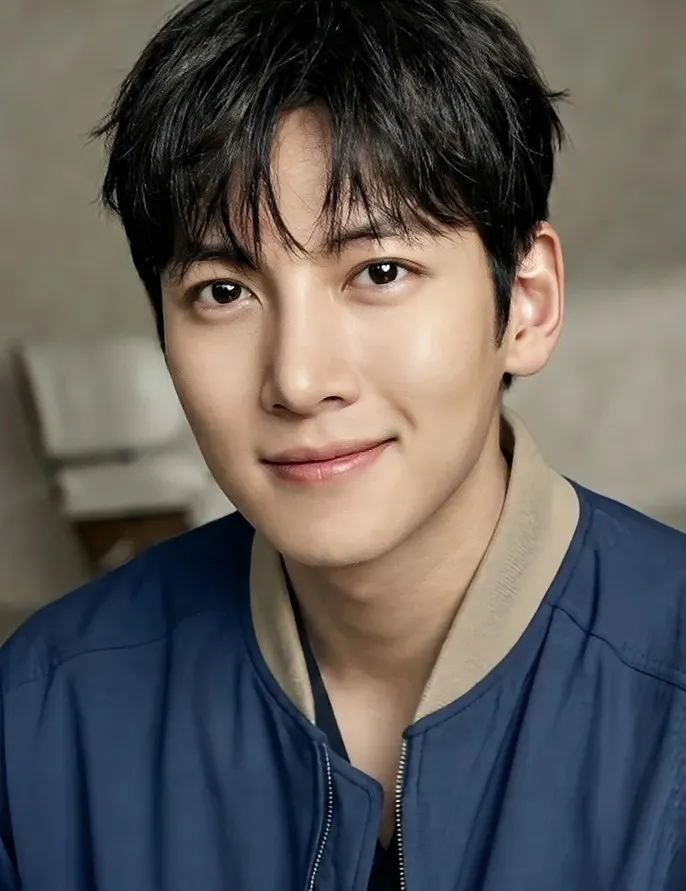 Behind-the-scenes cut of Ji Changwook