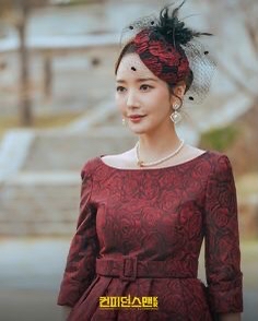 Behind-the-scenes cut of Park Minyoung