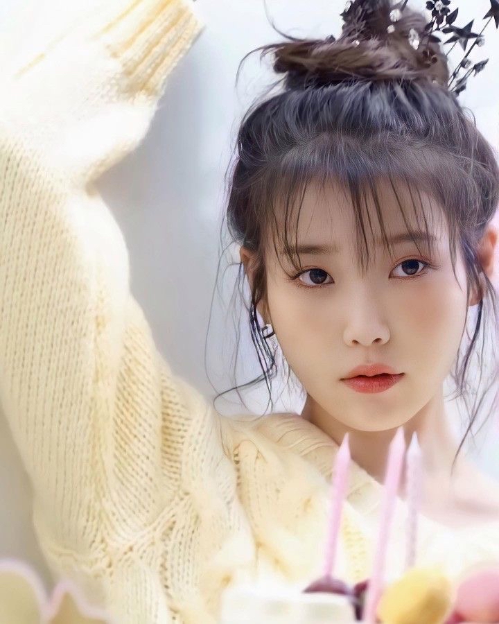 Recent activity shot of IU