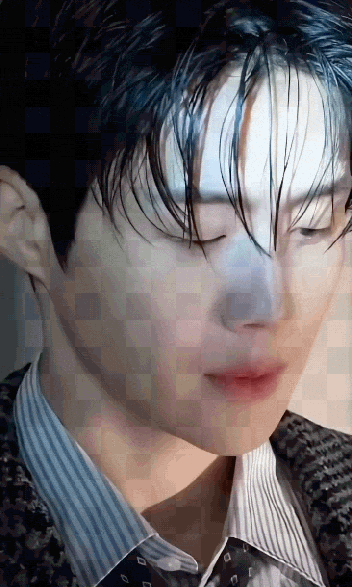 Behind-the-scenes cut of Kim Seonho