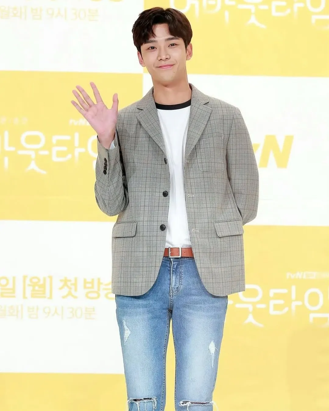 Momen yang diabadikan oleh penggemar Rowoon