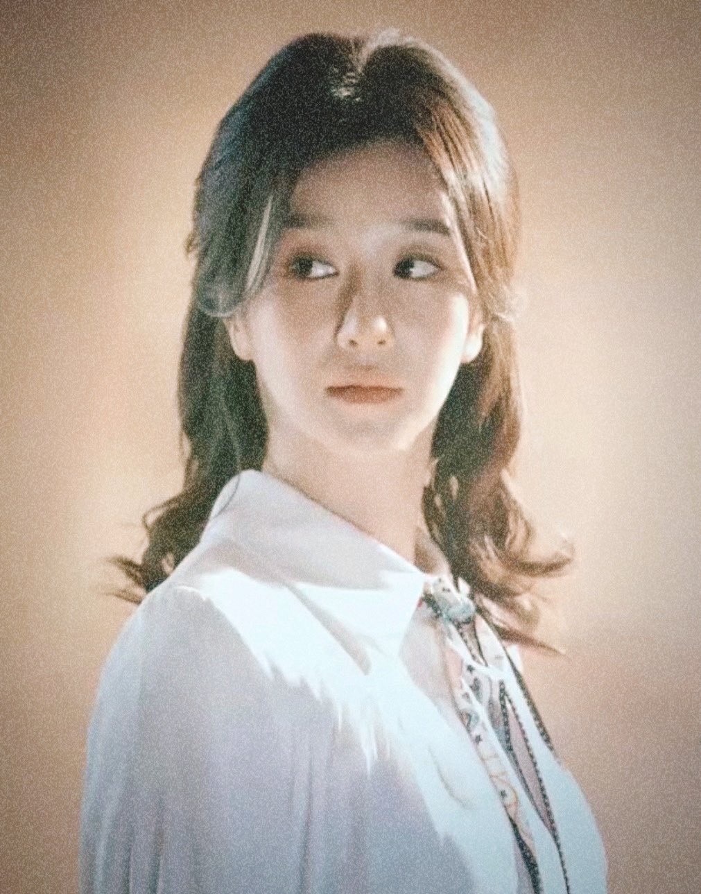 Behind-the-scenes cut of Seo Yeaji