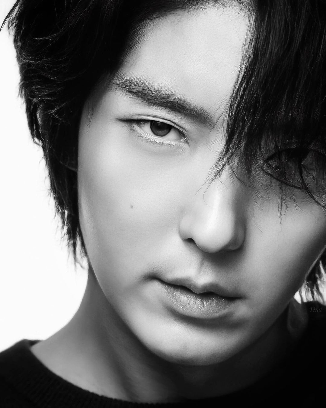 Behind-the-scenes cut of Lee Joongi