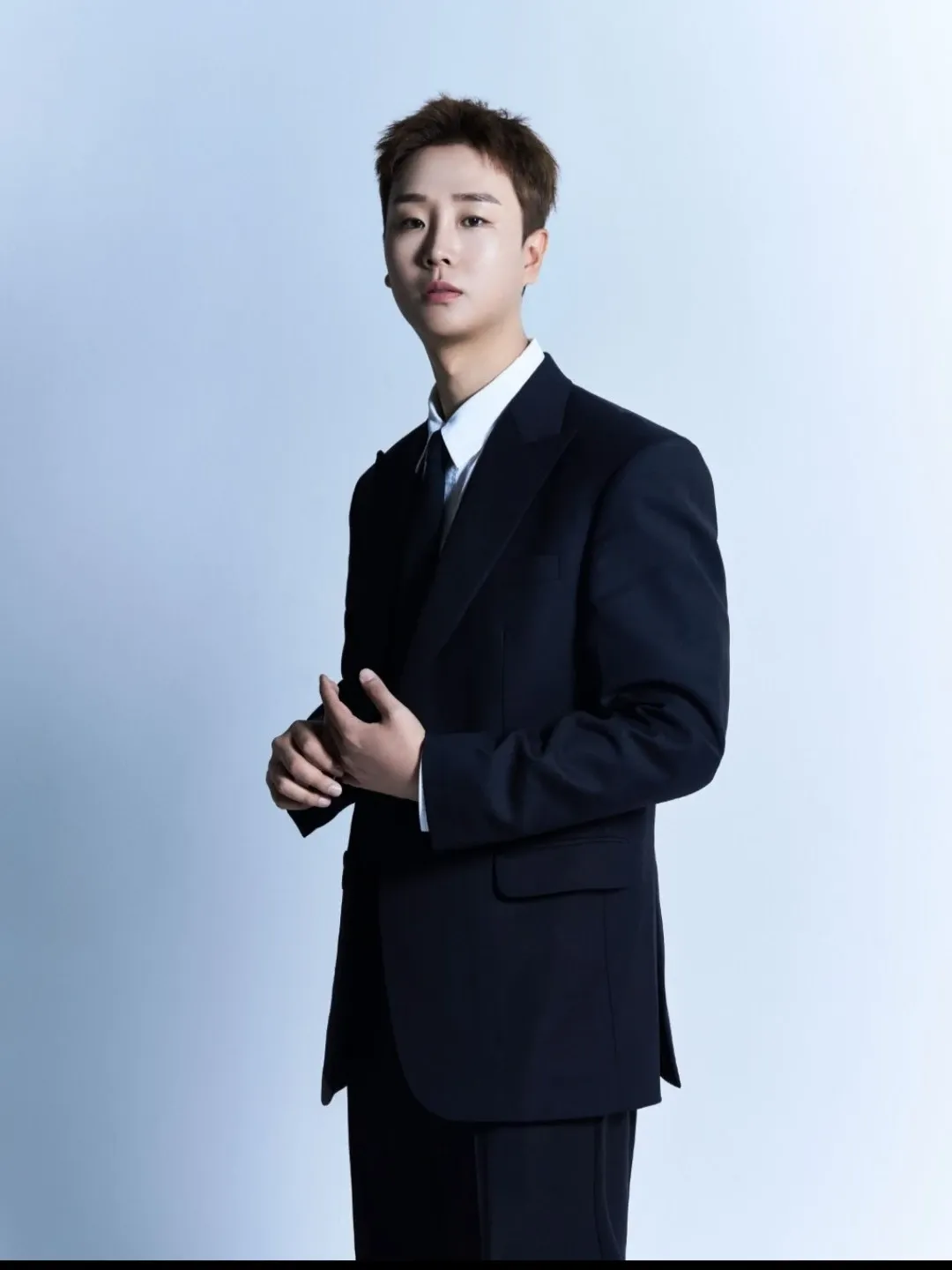 Behind-the-scenes cut of Song Minjun