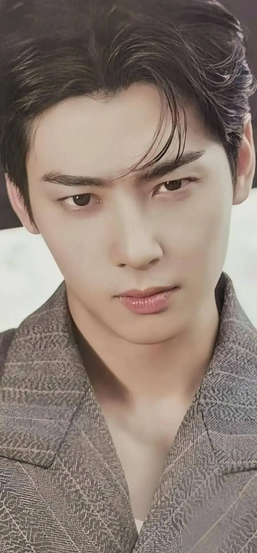 Recent activity shot of Cha Eunwoo